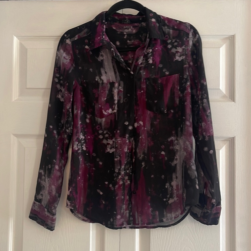 😍 Guess Abstract Purple and Black Semi Sheer Button Down Blouse 😍